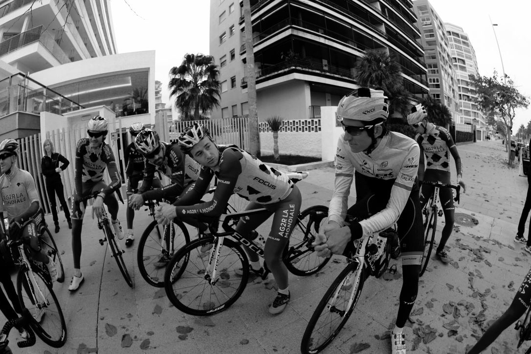 Jesse Sergent with his new teammates