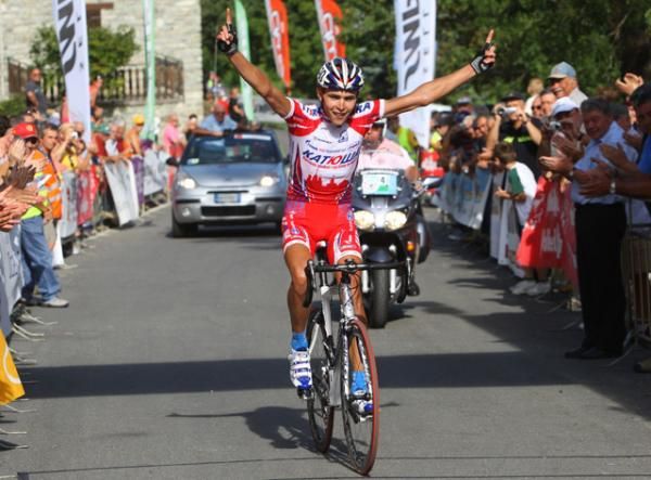 Petr Ignatenko (Itera - Katusha) wins the stage and takes the overall race lead.