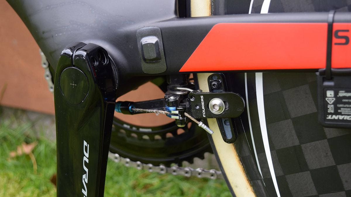 A look at the non-driveside Shimano power meter and the Fouriers rear brake