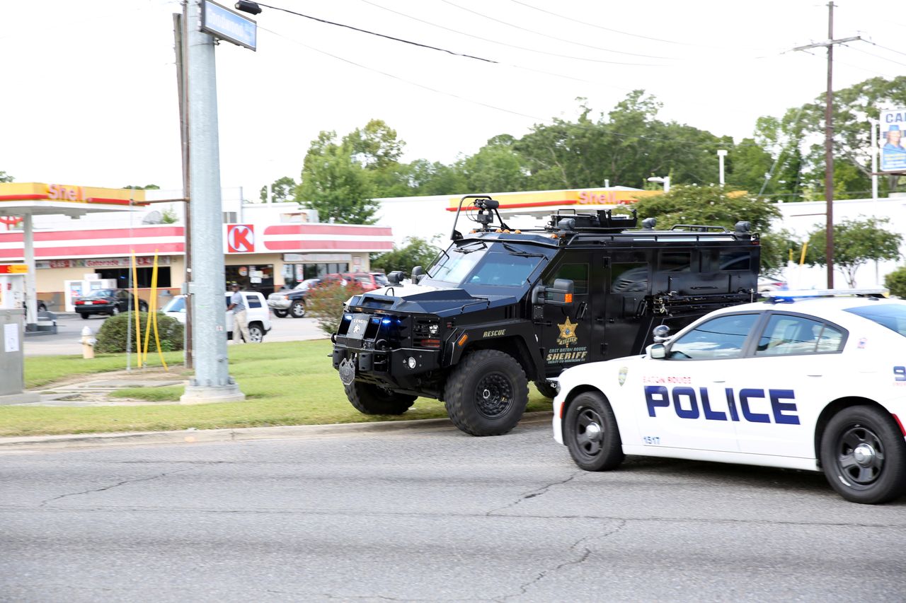 Baton Rouge police respond to a shooting attack on officers