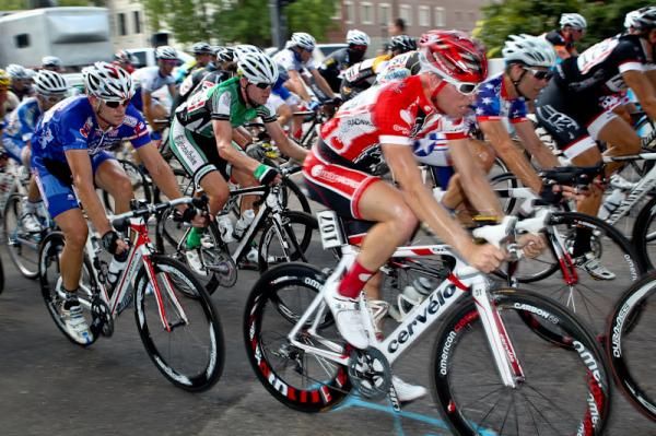 The elite men get rolling