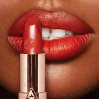 K.I.S.S.I.N.G. in Love Bite, $34(£26) | Charlotte Tilbury&nbsp;