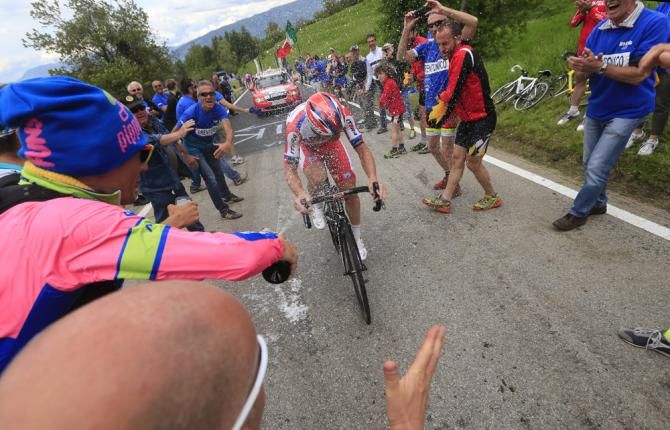 Luca Paolini pushes himself on the climb