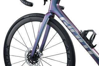 Detail of the redesigned fork on the Giant Defy Advanced SL road bike