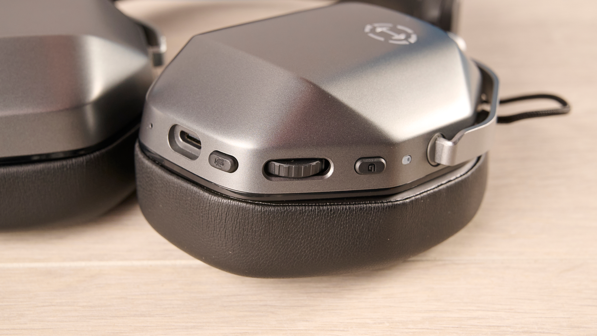 Edifier G5 Max wireless gaming headset