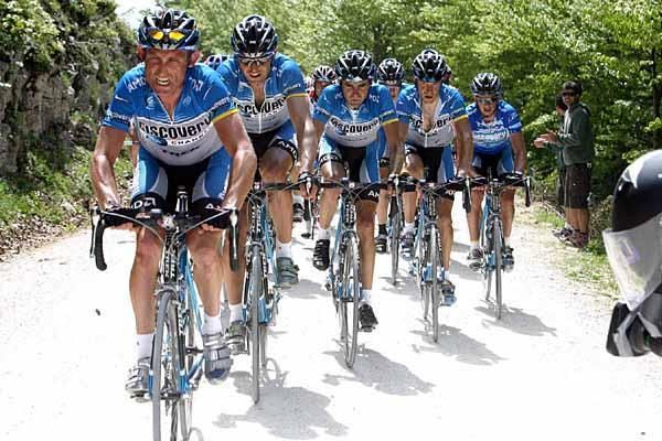 Matt White does the hard yards for his team while riding for Discovery Channel at the 2006 Giro d'Italia.