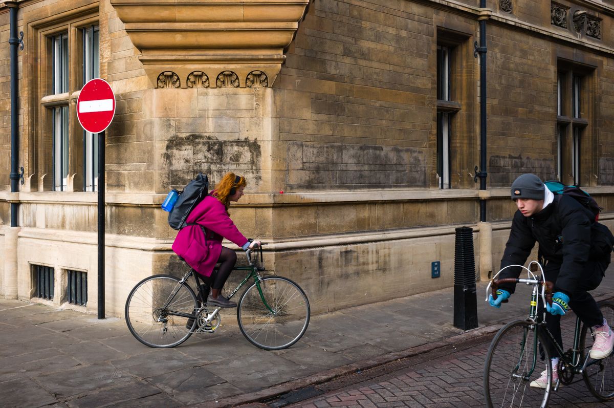 Two cyclists shot on the Leica M11