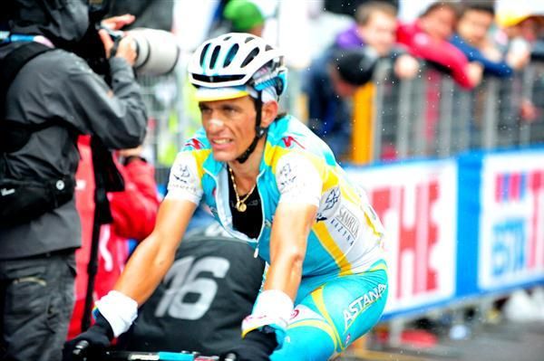 Paolo Tiralongo Astana) lies in 4th overall after 15 stages at the Giro