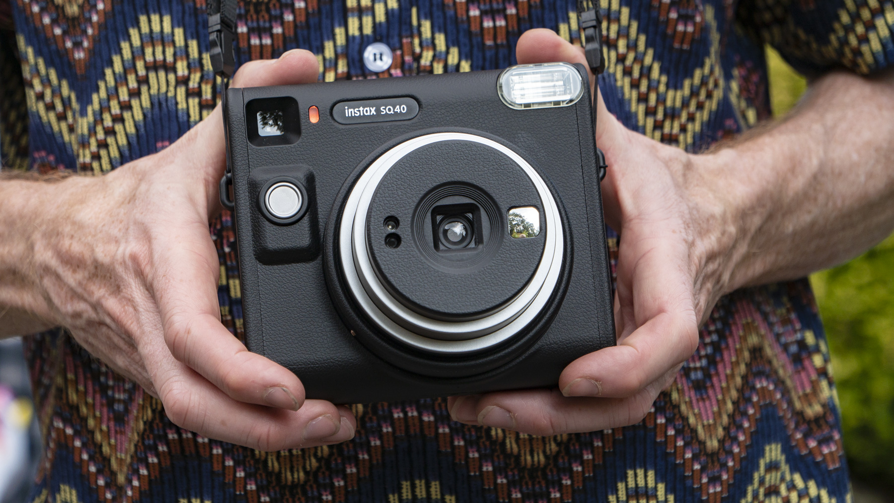 Fujifilm instax SQ40 REVIEW : best INSTANT square camera? 