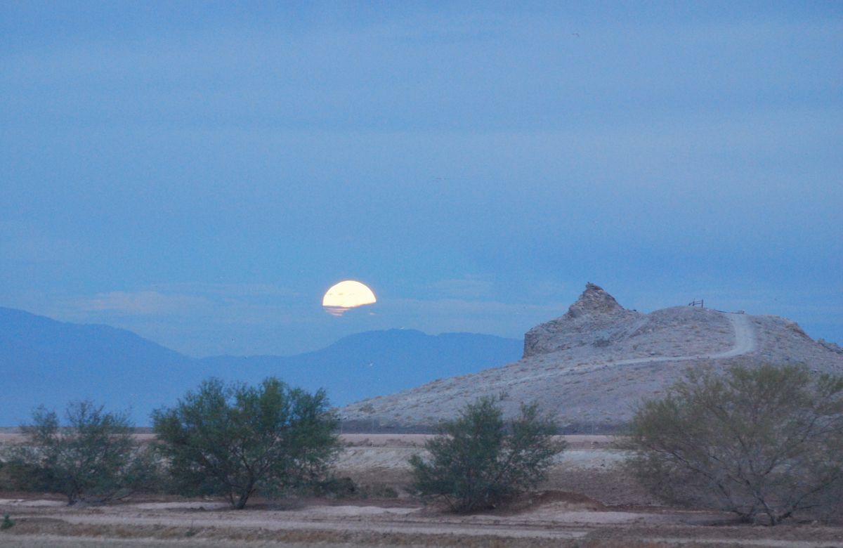 Moonset over Rock HIll