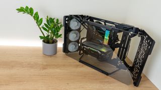 Cooler Master MasterFrame 700