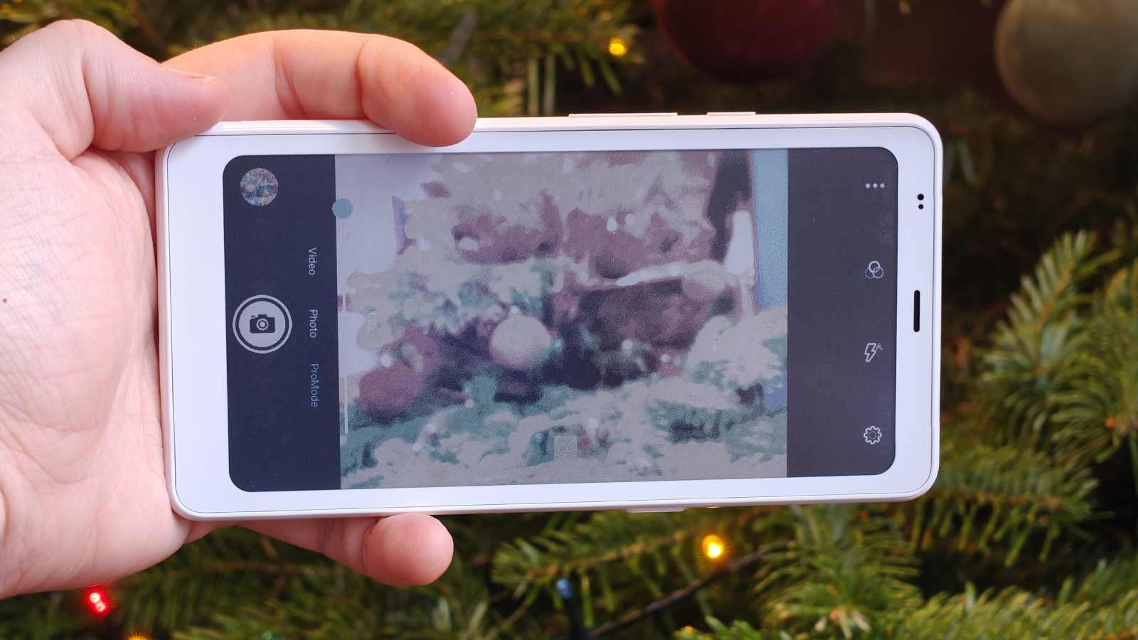 The Boox Palma 2 Pro looking through the camera app viewfinder.