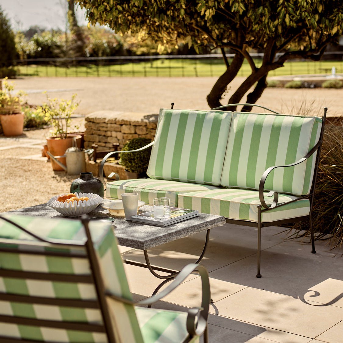 Cheltenham 2 Seater Sofa With Cushions