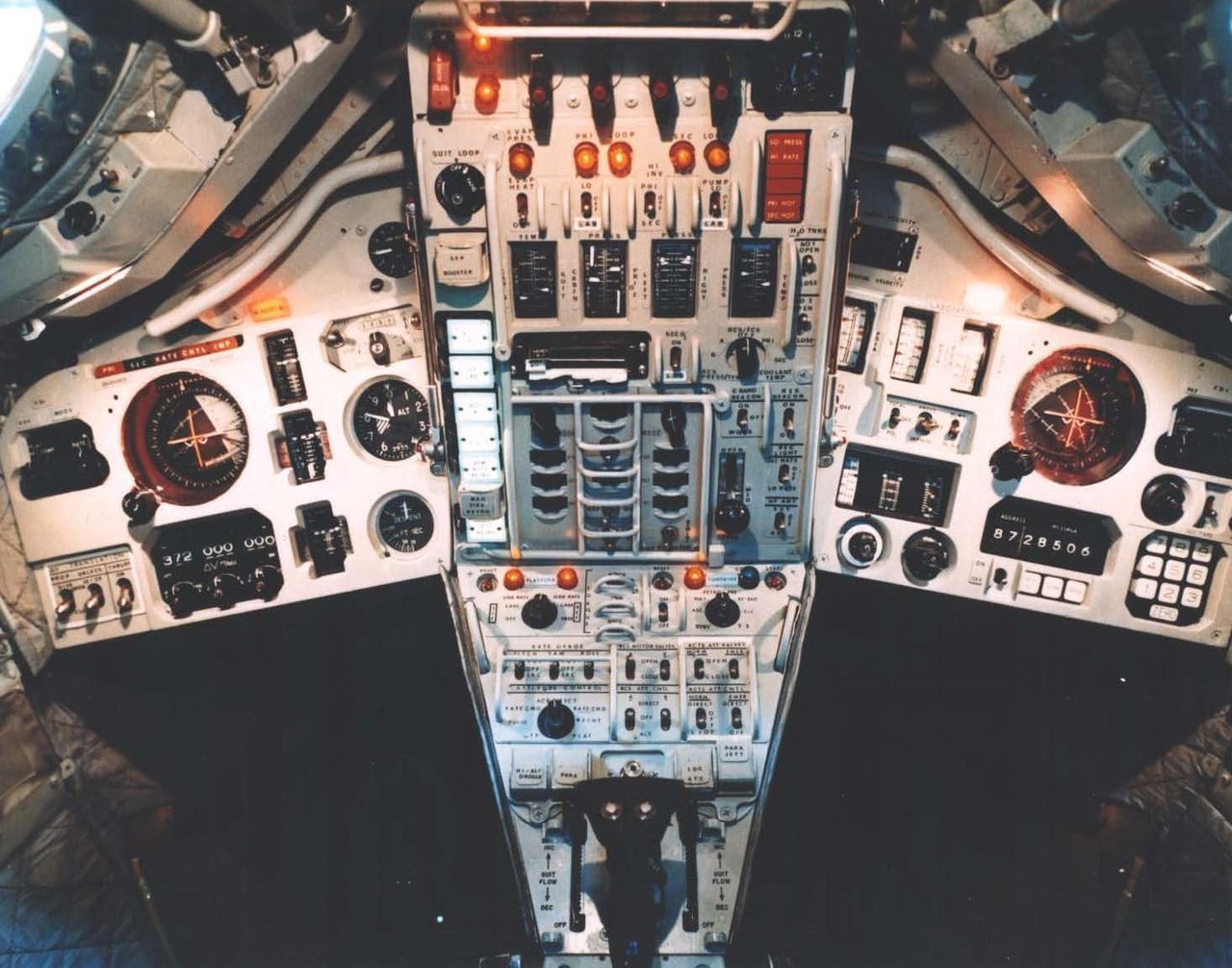 Gemini-B instrument panel. This photo appears to be taken in the &ldquo;pathfinder&rdquo; engineering mockup, constructed with both flight-worthy components and simulated parts.