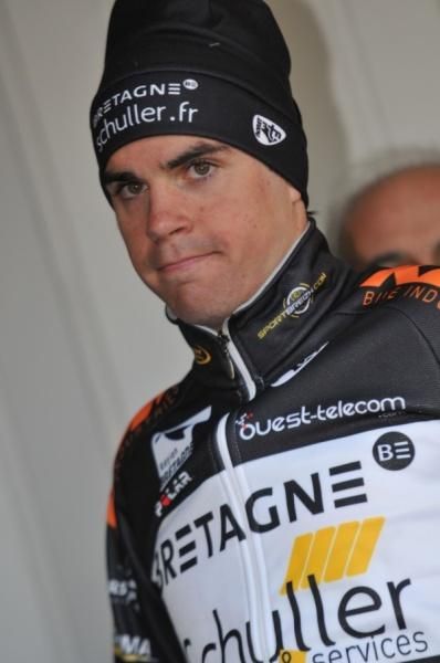 Johan Le Bon (Bretagne - Schuller) takes to the stage to receive the mountains classification jersey.