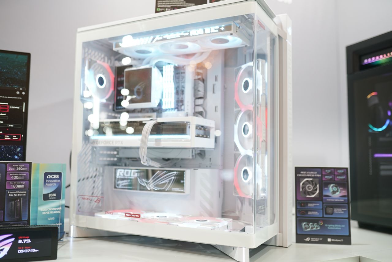 Asus ROG Cronox PC case