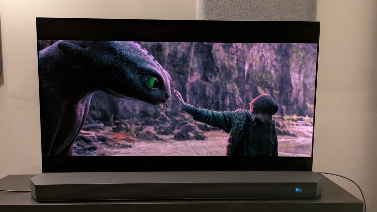 How To Train Your Dragon (2025) 4K Blu-ray on LG G5 showing Hiccup and Toothless on screen