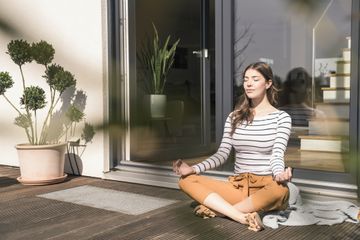 Best Meditation Apps To Download And De-stress Fast | My Imperfect Life