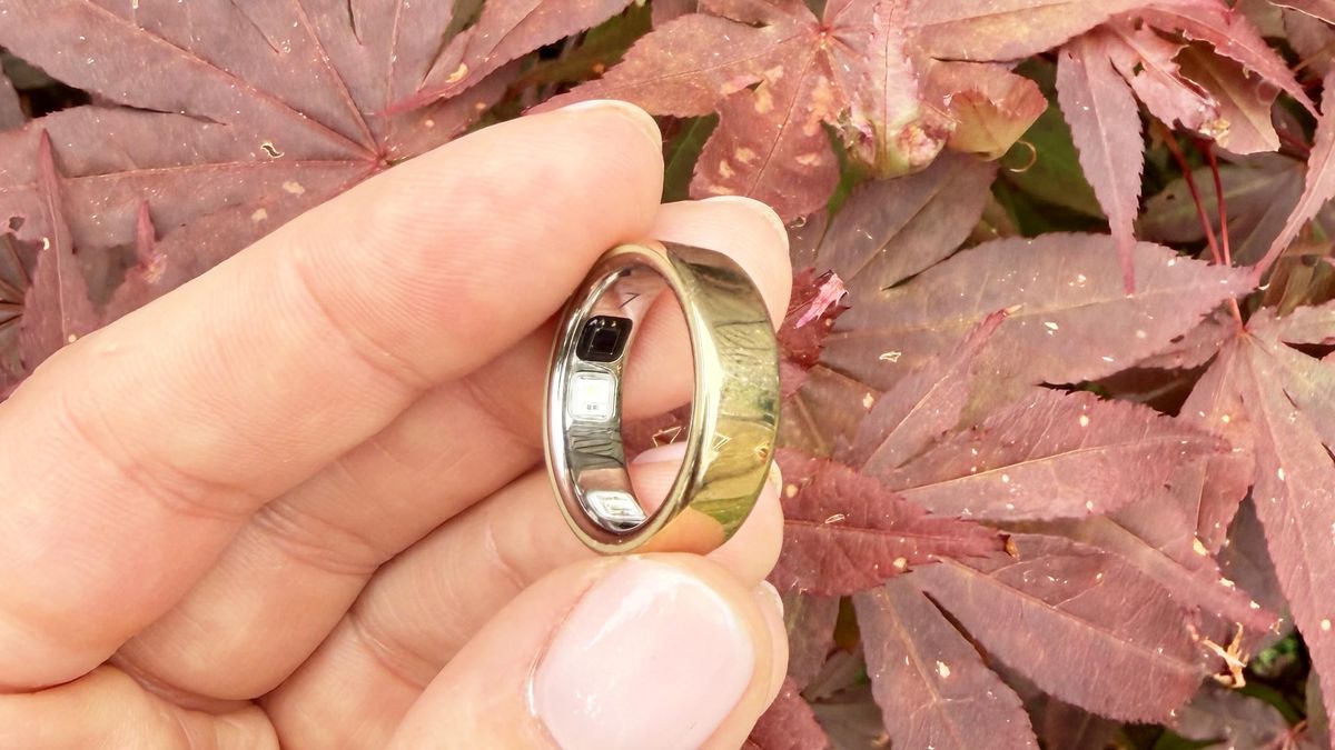 photos of the Oura Ring 5