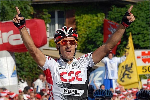 with a roaring Swiss crowd behind him.