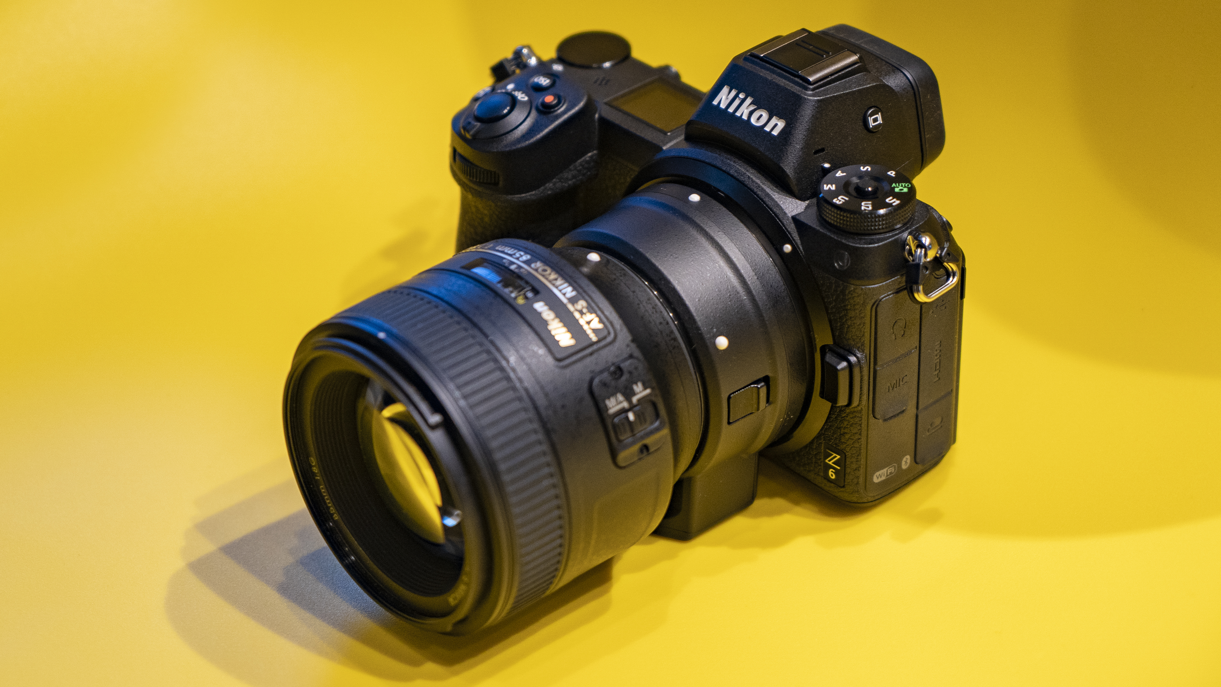 Nikon Z6 med FTZ feste-adapter og Nikon 85mm f/1.8G-objektiv