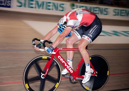 Alex Rasmussen lunges for the line during the 250m sprints.