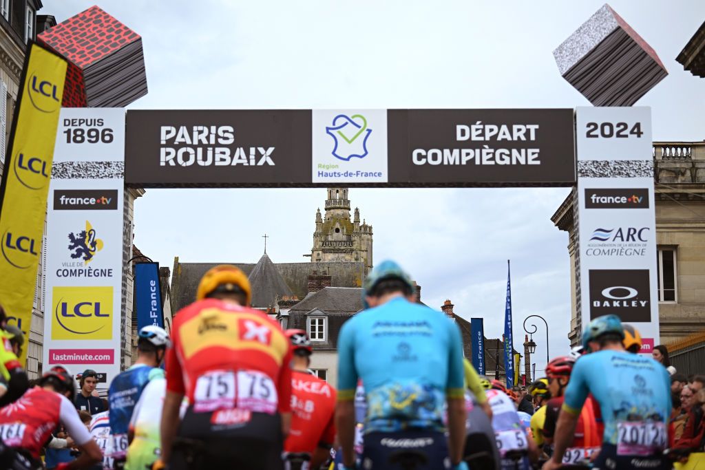COMPIEGNE FRANCE APRIL 07 A general view of the peloton prior to the 121st ParisRoubaix 2024 a 2597km one day race from Compiegne to Roubaix UCIWT on April 07 2024 in Compiegne France Photo by Dario BelingheriGetty Images