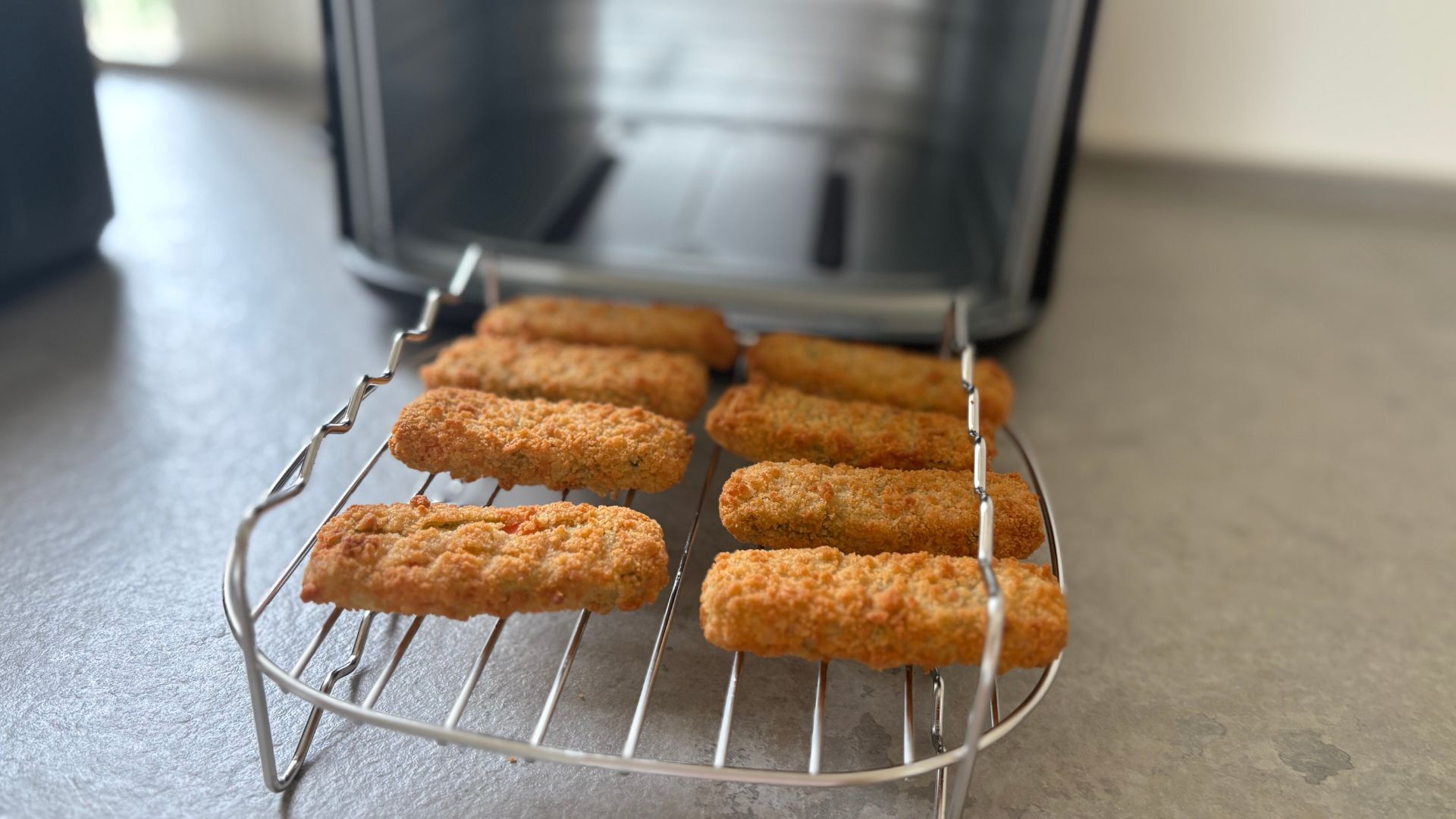 Fish fingers cooked in the Bosch Series 6 Air Fryer