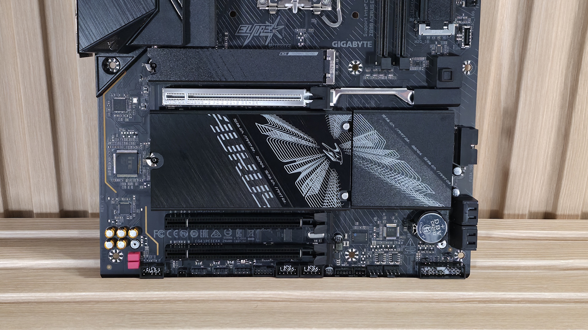 Gigabyte Z890 Aorus Elite Duo X - Bottom half