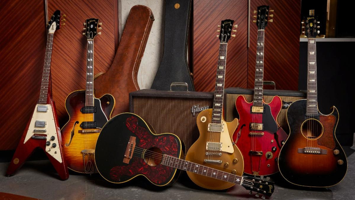 Above: the new Gibson Certified Vintage guitars have arrived including a 1971 Gibson Flying V Medallion #145, 1956 Gibson ES-350T, 1965 Gibson Everly Brothers J-180, 1957 Gibson Les Paul Standard Goldtop, 1972 Gibson ES-345TDSV, and a 1951 Gibson CF-100E