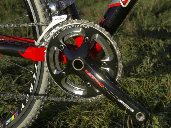 The hollow-forged aluminium Energy crankset is an underappreciated player in the FSA lineup with its competitive weight, stiff construction and very reasonable cost