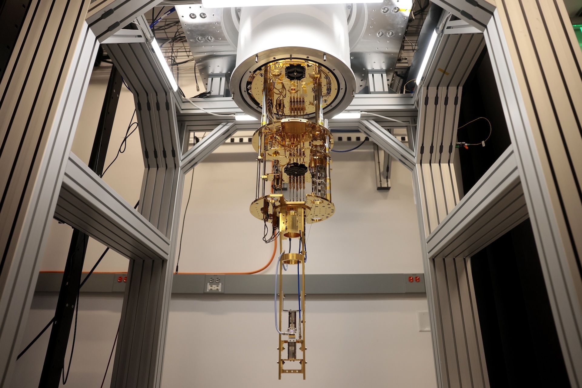 a photo of a quantum computer