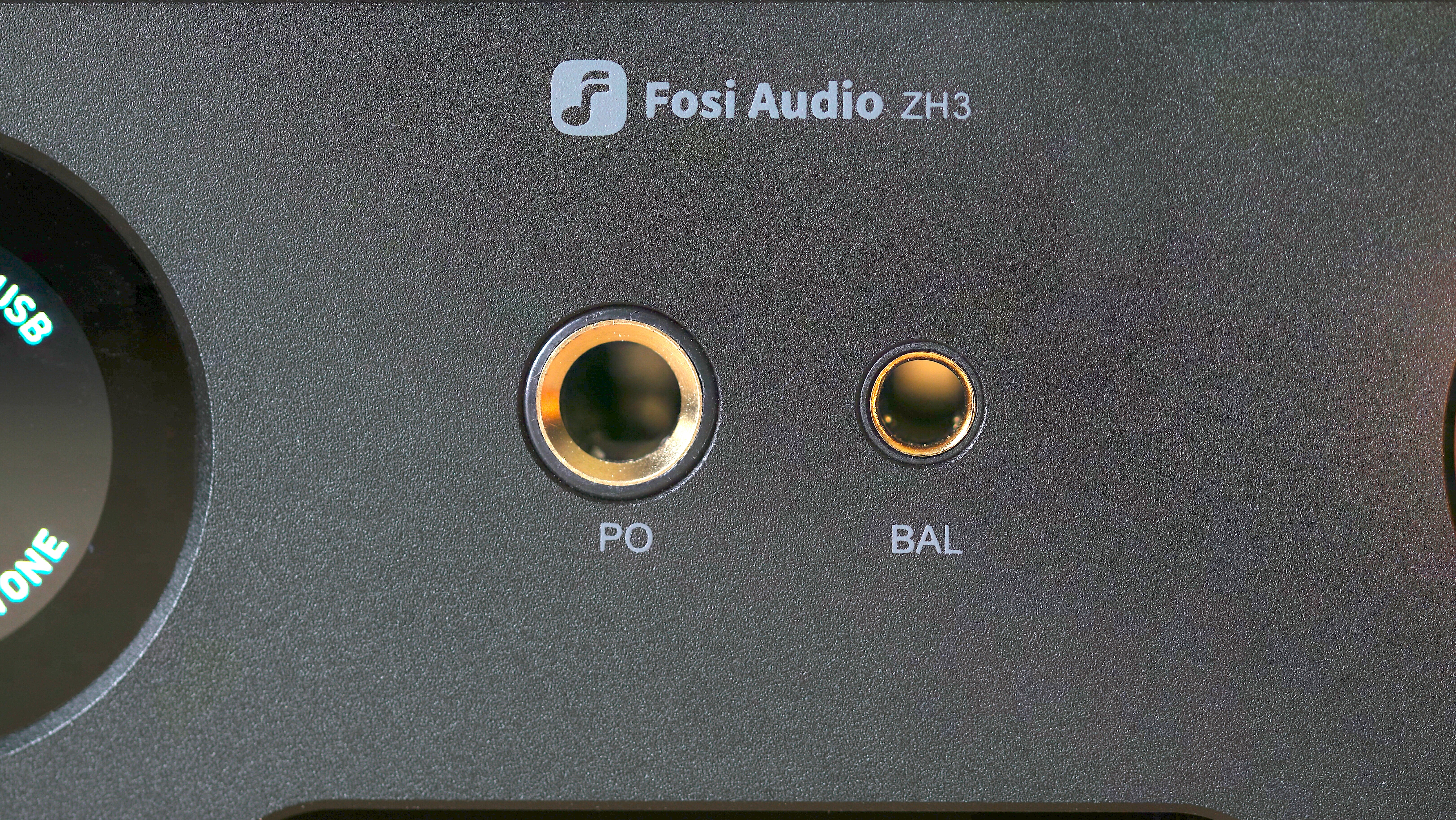 Fosi Audio ZH3 DAC headphone amp, showing the two front outputs