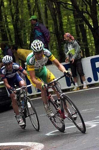 Jos&eacute; Gutierrez (Phonak) held off Caruso for third place on stage 8