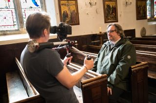 Mark Benton on the set of the video