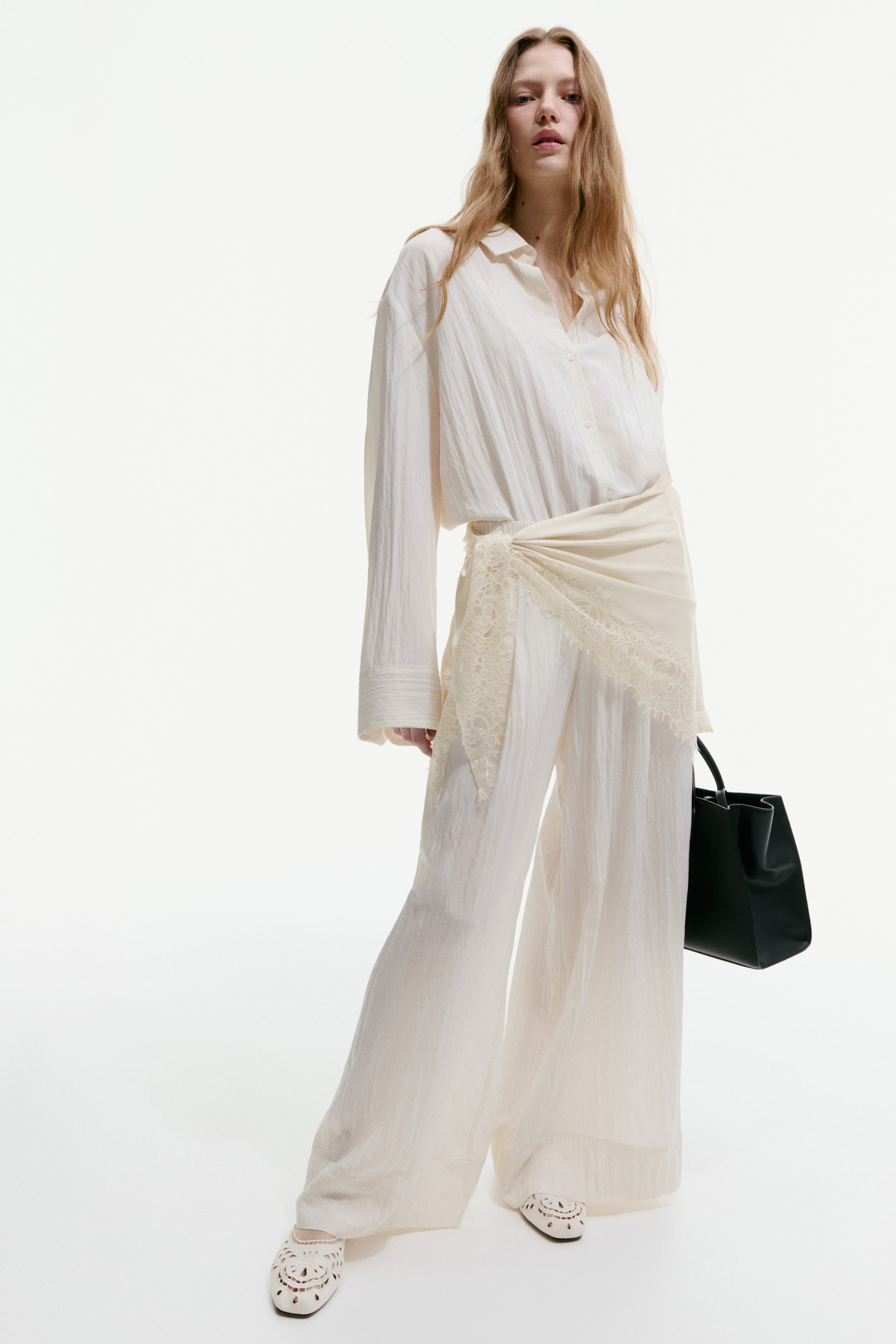 Lace-Trimmed Triangle Scarf