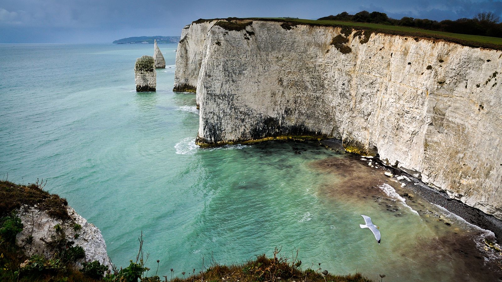 the-uk-s-best-nudist-beaches-for-couples-families-woman-home