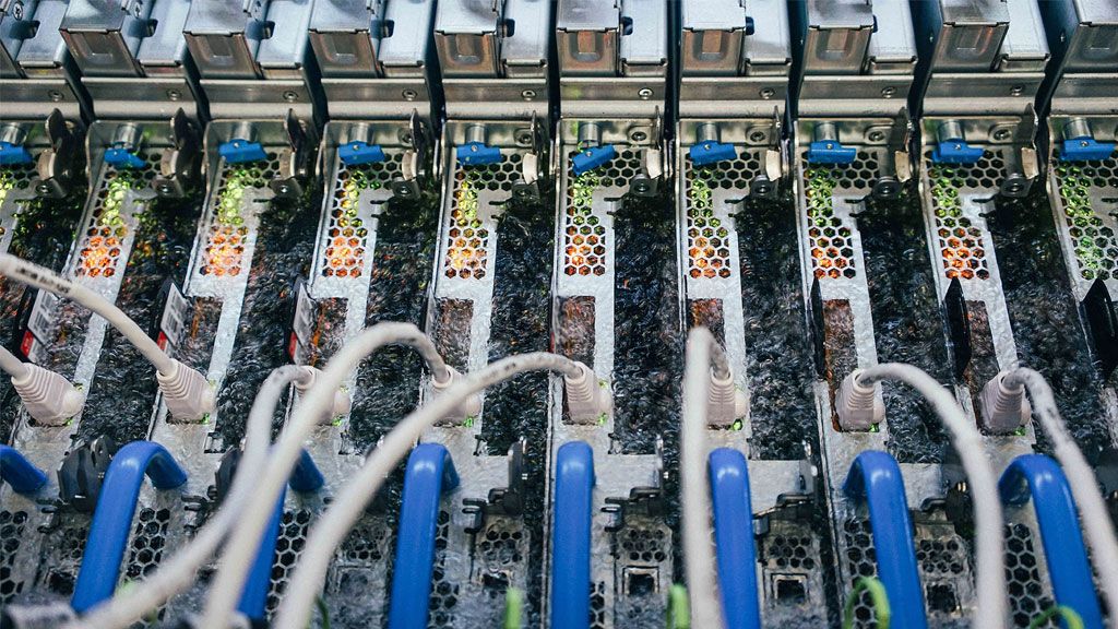 Microsoft Servers Dipped in 3D Liquid