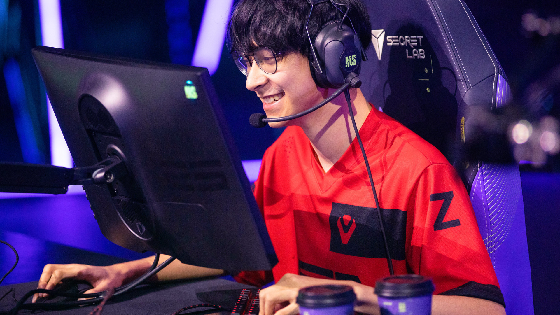 TenZ, a former pro VALORANT player, using hardware when gaming