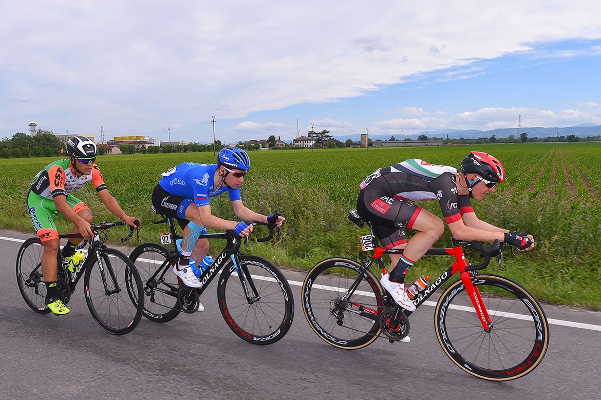 Breakers off the front at the Giro d'Italia