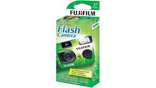 Fujifilm QuickSnap Flash 400 box on white background