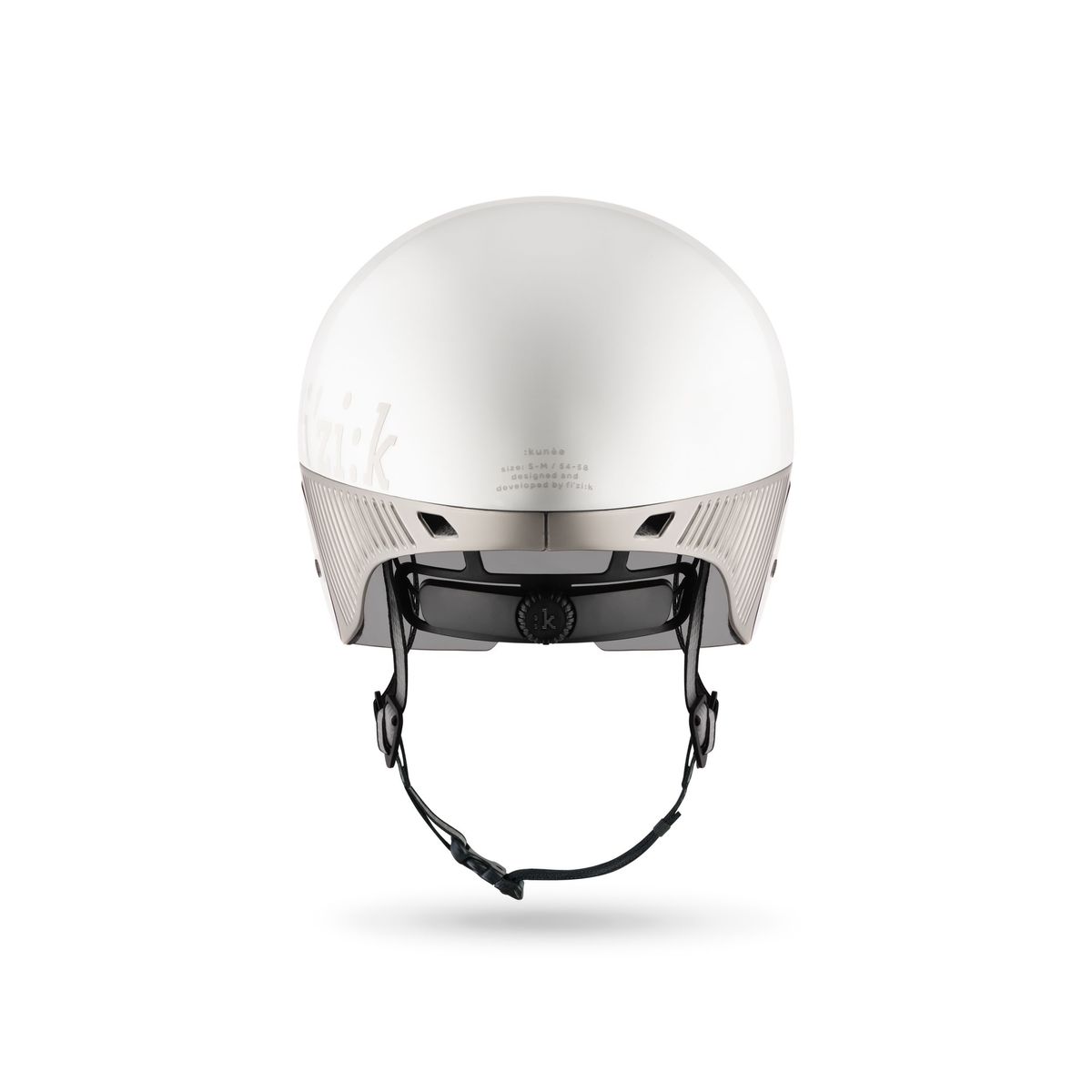 A Fizik Kunee Aero road helmet