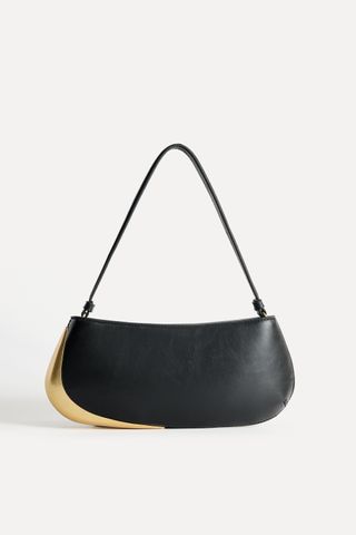E9W4chJJ6Wy8Q2autTxWCA-320-80 9 قطع Zara الكلاسيكية التي تشكل خزانة ملابس الصيف باهظة الثمن