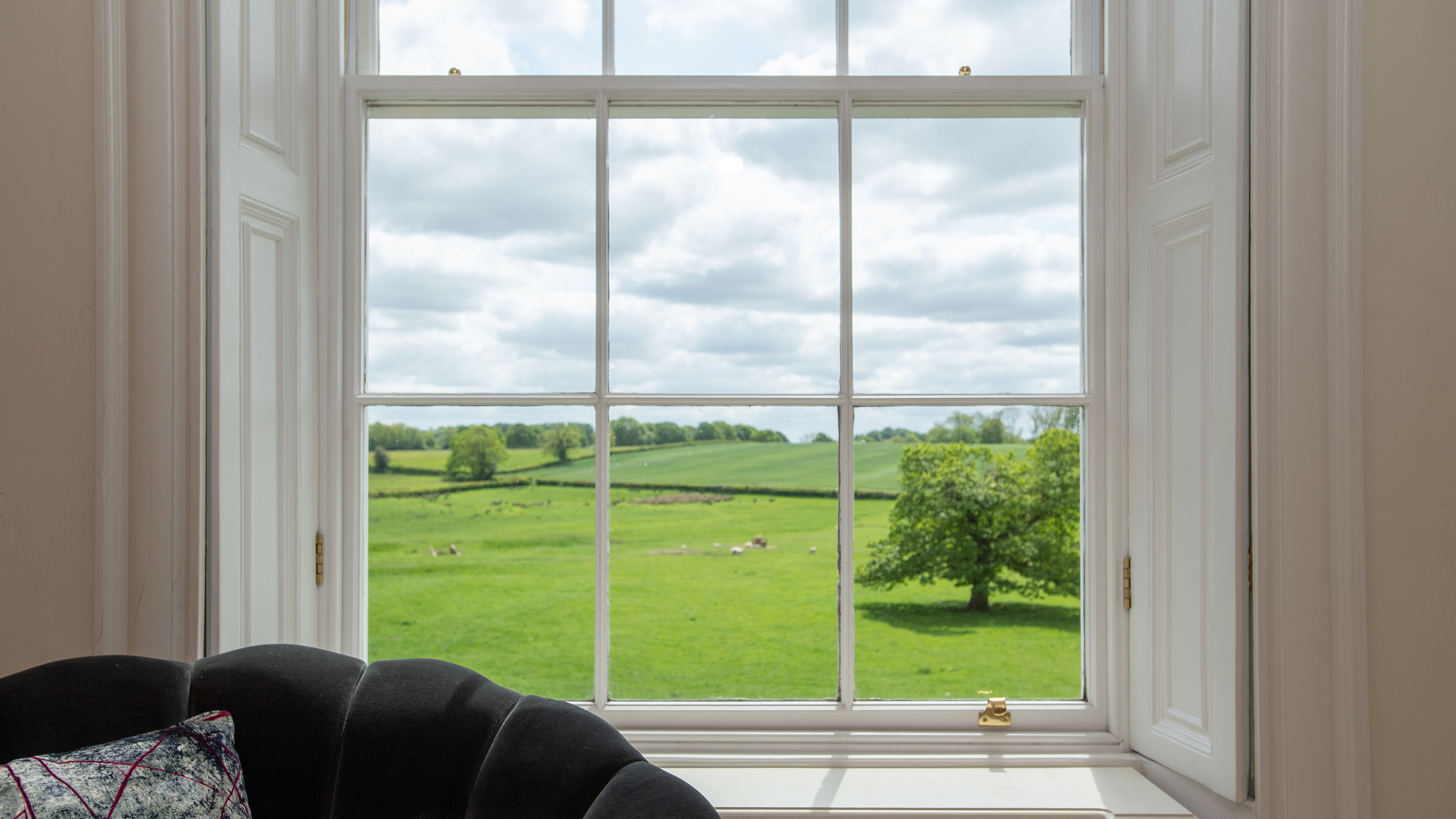 Complete guide to sash windows: Styles, costs, pros and cons | Homebuilding