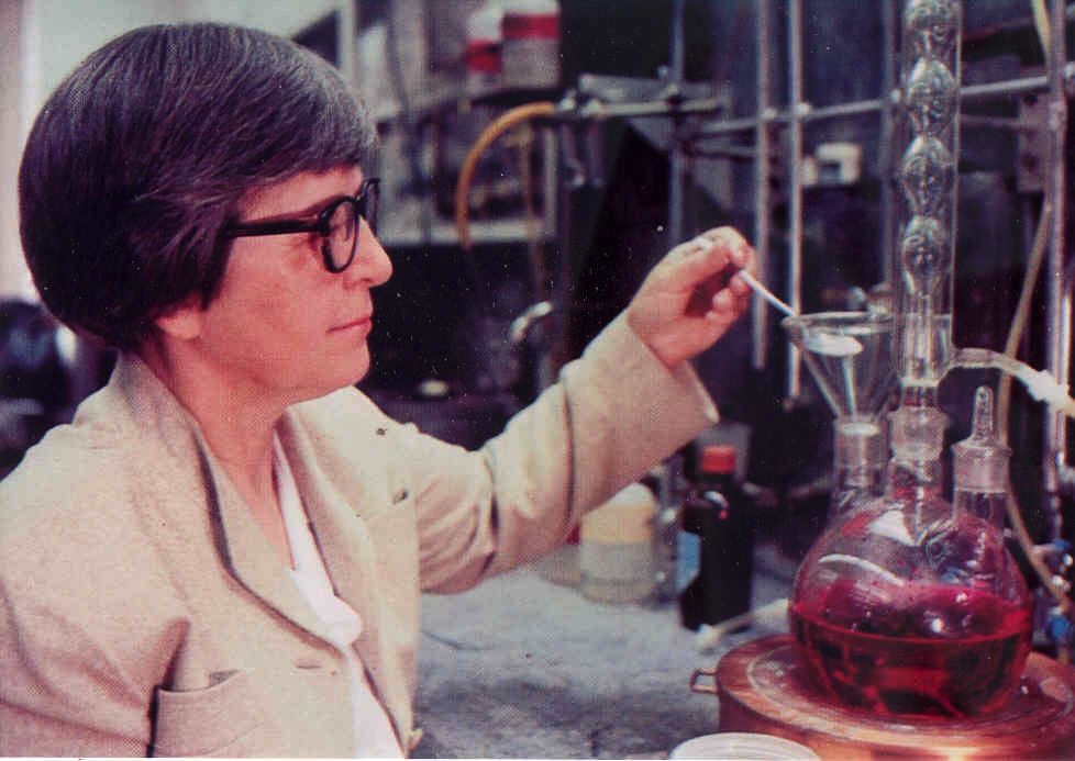 DuPont Chemist Stephanie Kwolek