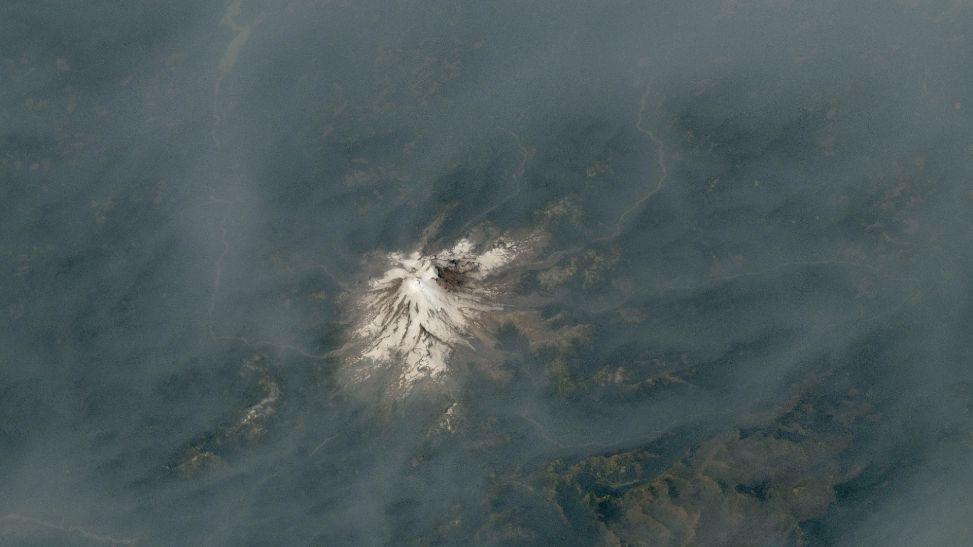 Wildfire smoke blankets volcanoes across the Pacific Northwest | Space photo of the day for Aug. 17, 2026 Wildfire smoke blankets volcanoes across the Pacific Northwest | Space photo of the day for Aug. 17, 2026