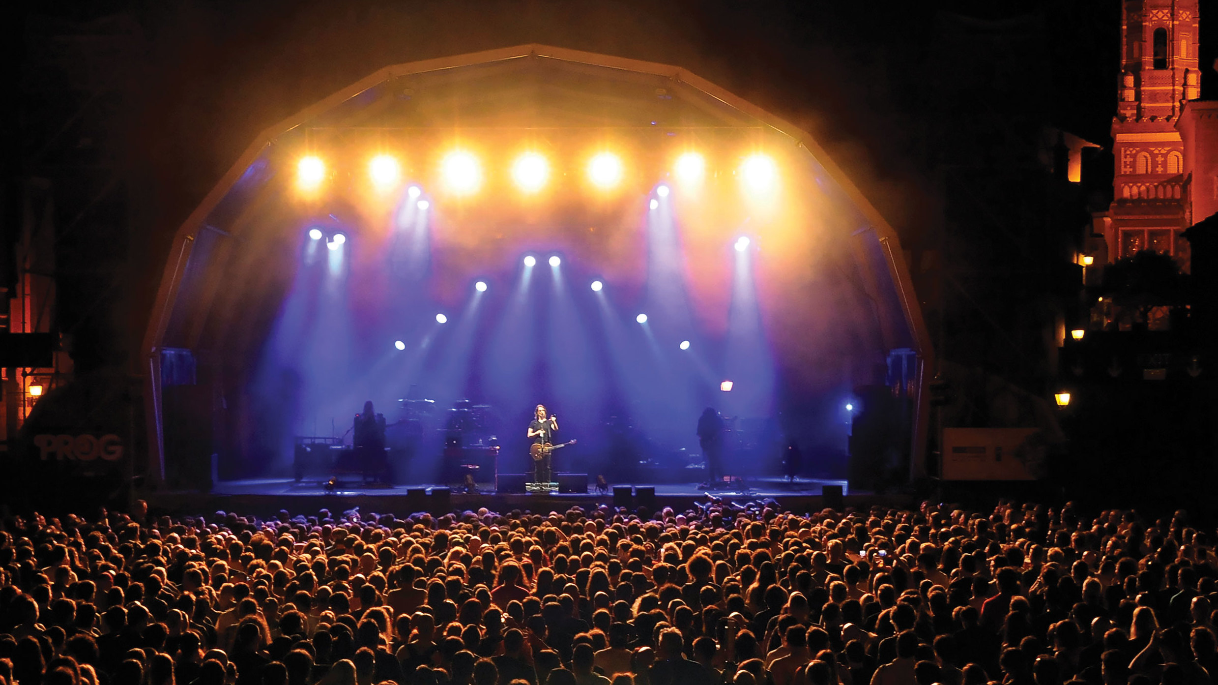 Steven Wilson and the crowd at Be Prog My Friend Festival