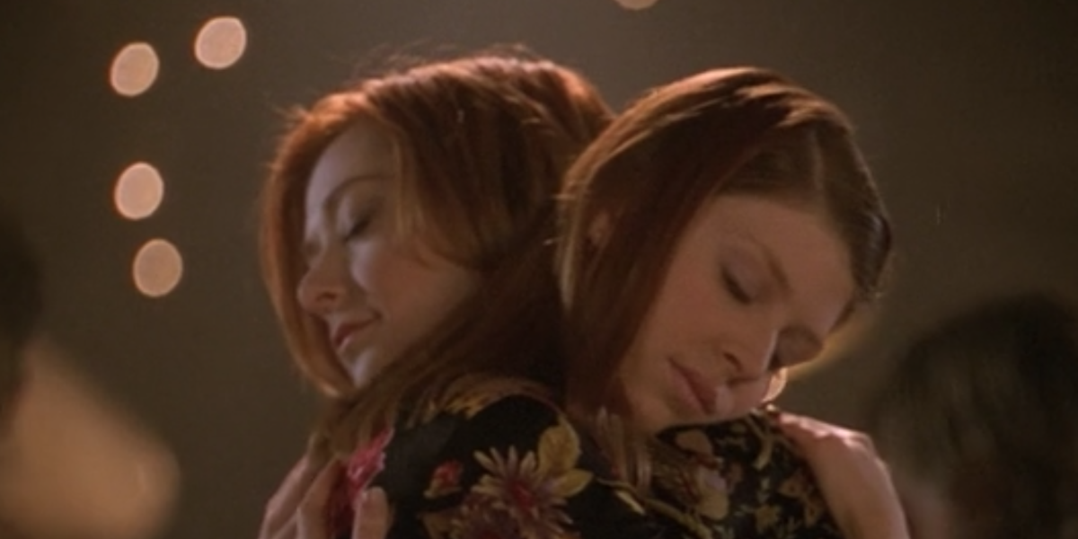 Willow and Tara dancing in Buffy