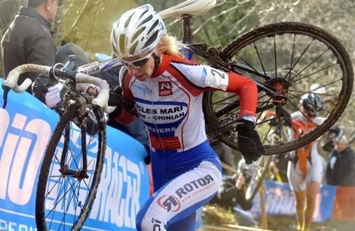 Christel Ferrier Bruneau rides to the bronze medal