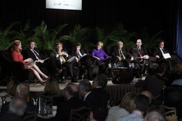 104017-Liz_Claman_Anchor_Fox_Business_Network_far_left_moderates_the_Open_Mobile_Video_Coalition_OMVC_panel_at_A_Breakfast_Invitation_360x240.jpg